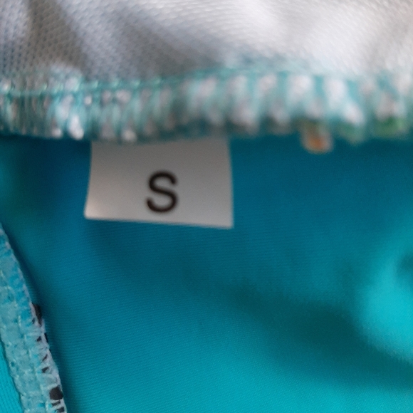 ROTITA Cross Front Colorful Print High Waisted Bikini -   Size: S - Picture 11 of 14